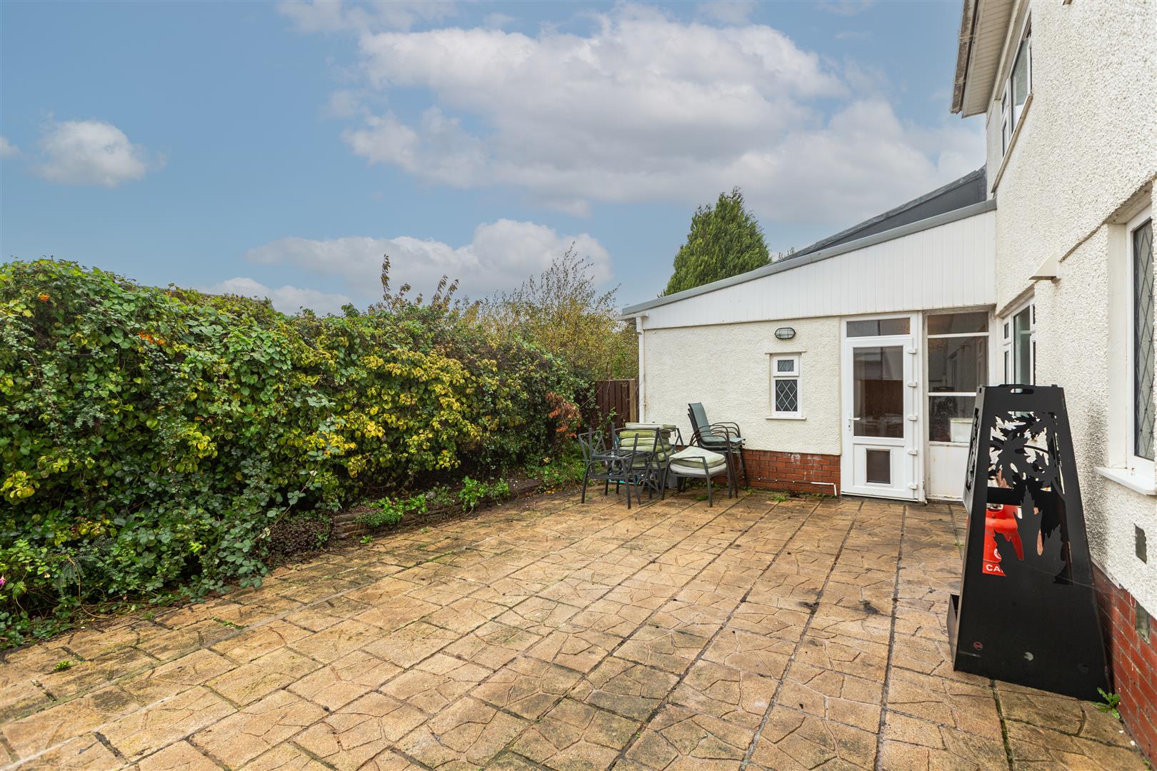 Llanmorlais, Swansea, SA4 3RY